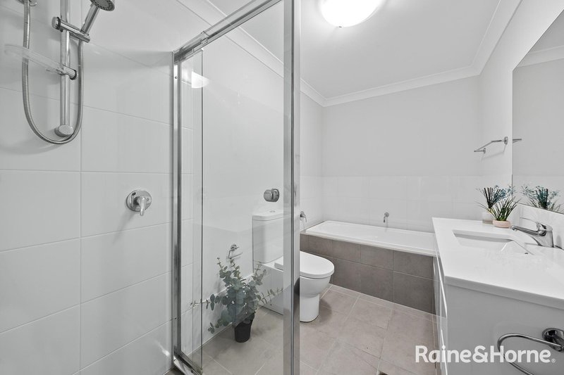 Photo - 7/40 Burrows Avenue, Edmondson Park NSW 2174 - Image 6