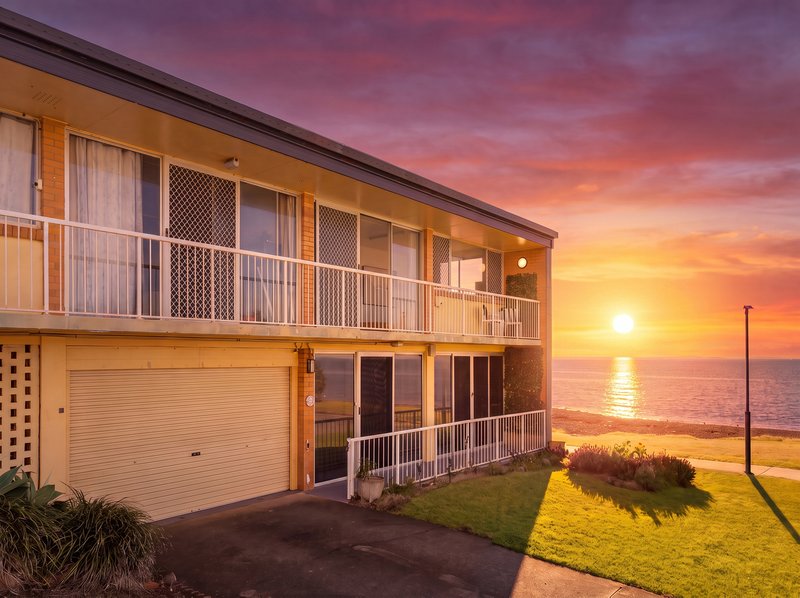 Photo - 7/40 Prince Edward Parade, Redcliffe QLD 4020 - Image 1