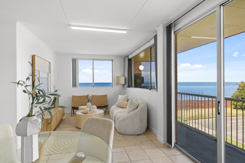 Photo - 7/40 Prince Edward Parade, Redcliffe QLD 4020 - Image 3