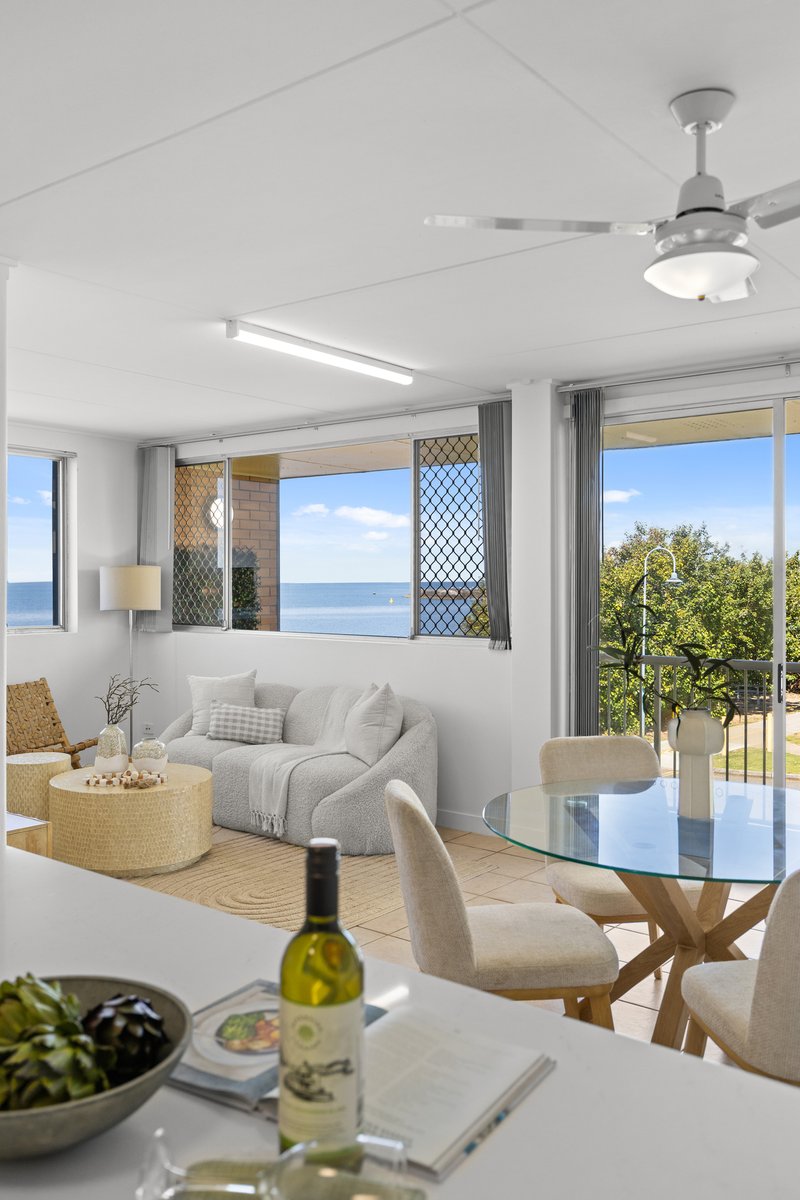 Photo - 7/40 Prince Edward Parade, Redcliffe QLD 4020 - Image 10