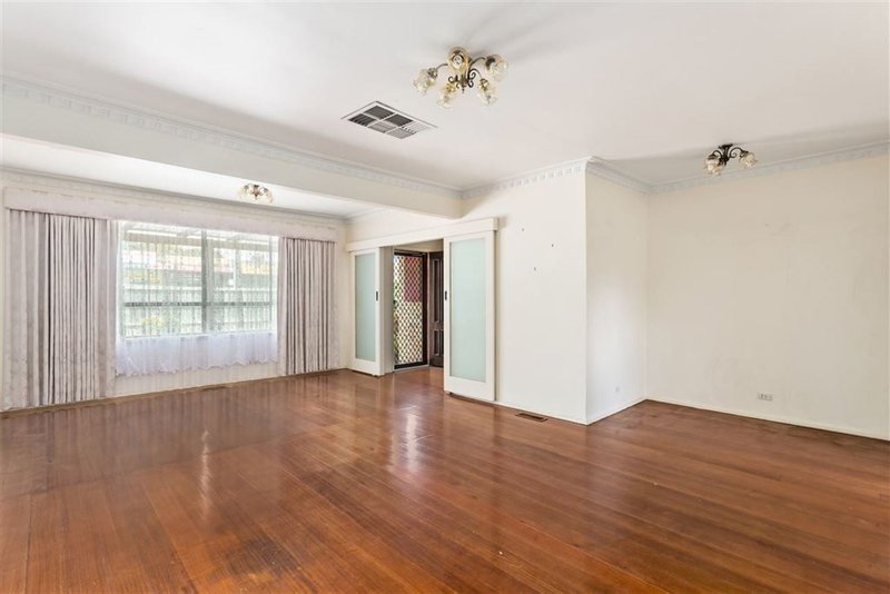 Photo - 741 High Street Road, Glen Waverley VIC 3150 - Image 3