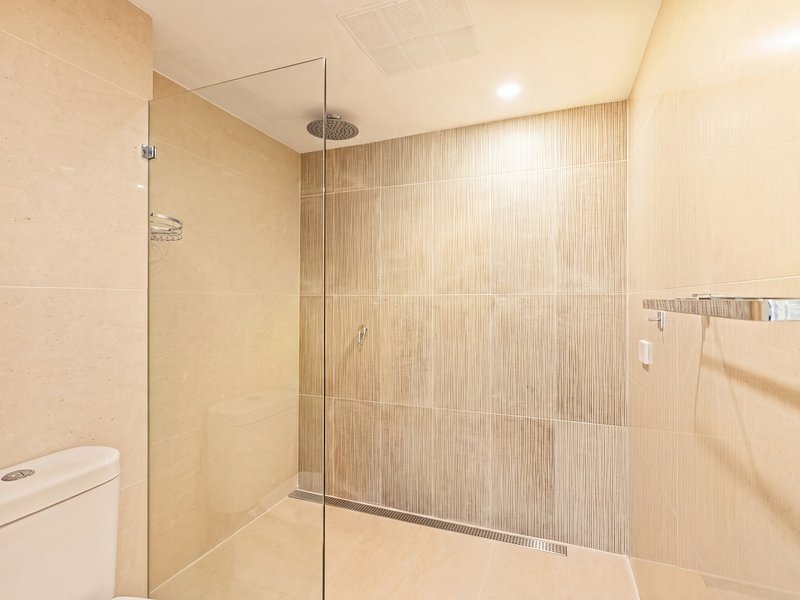 Photo - 7/414 Marine Parade, Biggera Waters QLD 4216 - Image 9