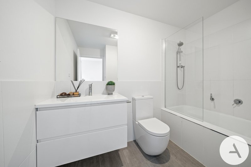 Photo - 74/167 Mortimer Lewis Drive, Greenway ACT 2900 - Image 17