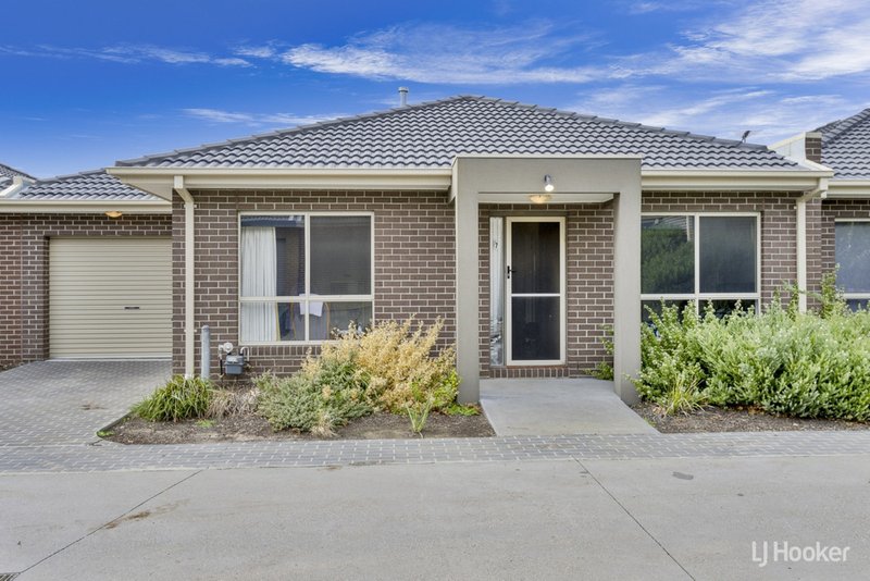 Photo - 7/42 Mitchells Lane, Sunbury VIC 3429 - Image 1