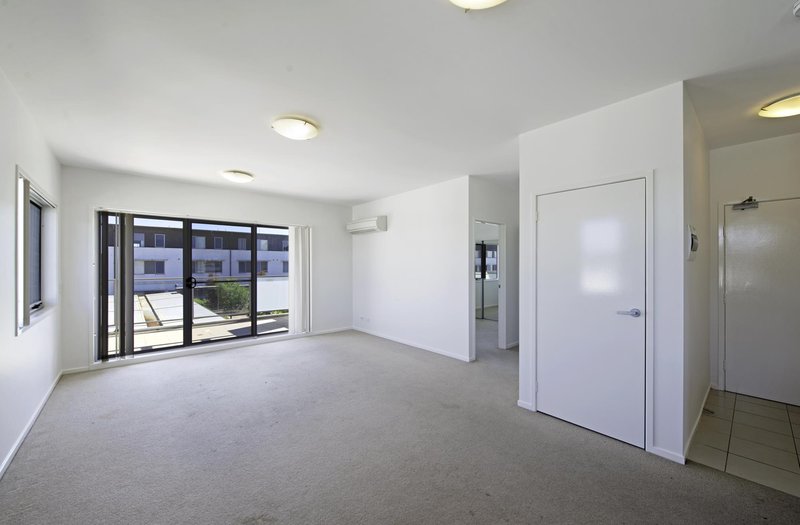 Photo - 74/329 Flemington Road, Franklin ACT 2913 - Image 7