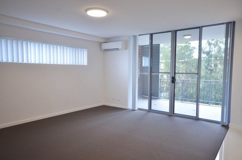 Photo - 7/44-46 Lydbrook Street, Westmead NSW 2145 - Image 2