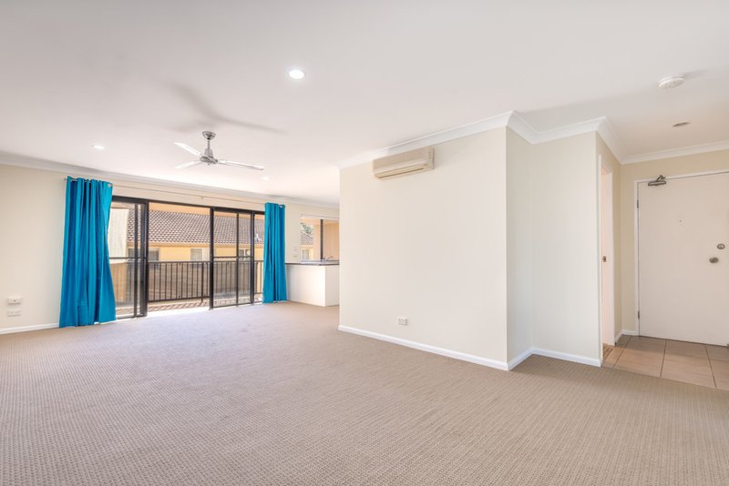 Photo - 7/44 Brighton Street, Biggera Waters QLD 4216 - Image 7