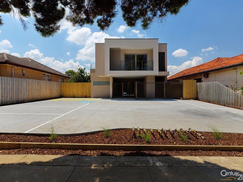 Photo - 7/44 Koonawarra Street, Clayton VIC 3168 - Image 1