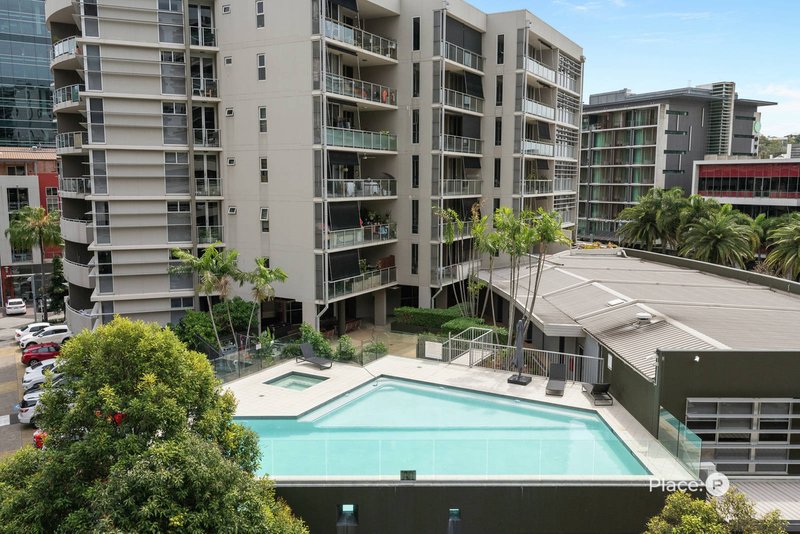 Photo - 744/1000 Ann Street, Fortitude Valley QLD 4006 - Image 3