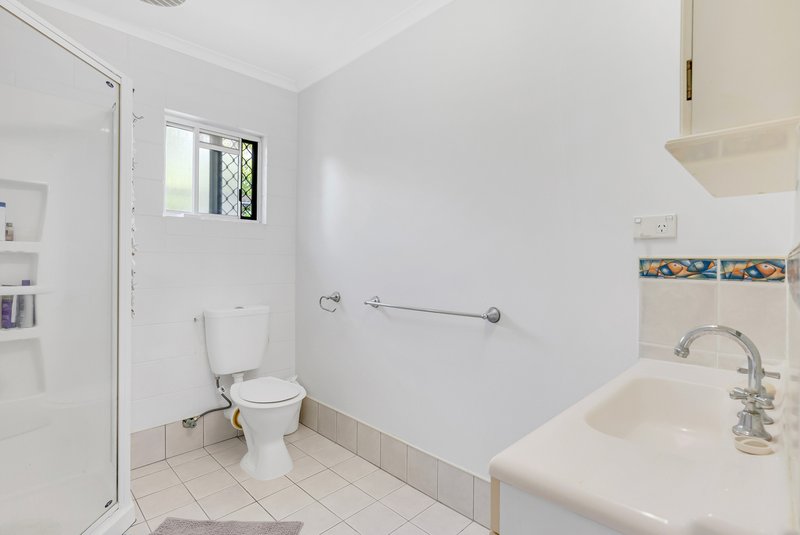 Photo - 7/473-479 Mccoombe Street, Mooroobool QLD 4870 - Image 6