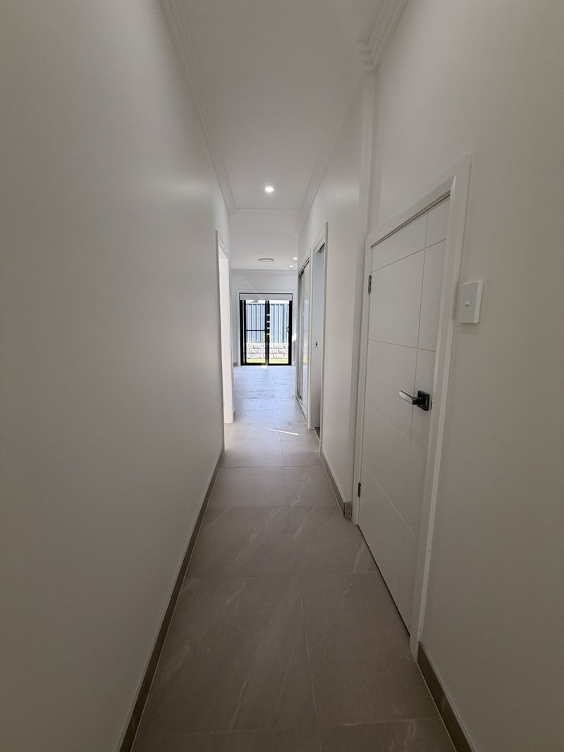 Photo - 7/49-51 College Street, Cambridge Park NSW 2747 - Image 10