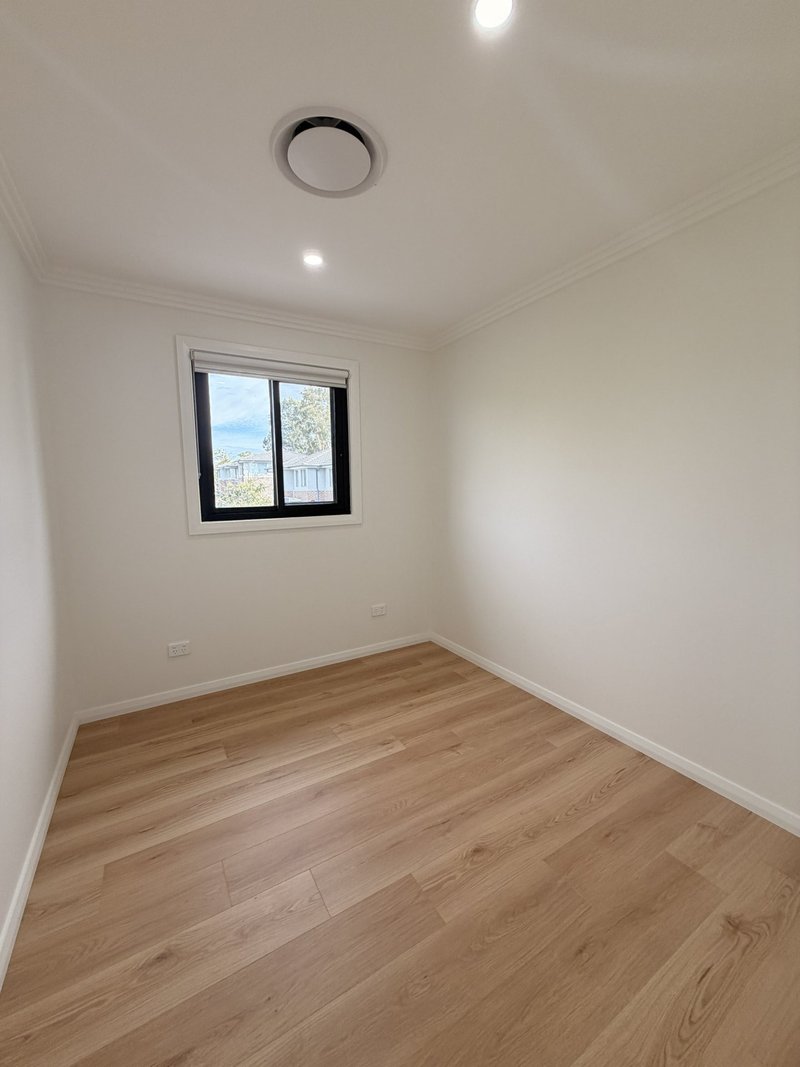 Photo - 7/49-51 College Street, Cambridge Park NSW 2747 - Image 11