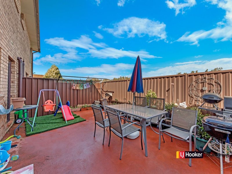 Photo - 7/49 Blairgowrie Circuit, St Andrews NSW 2566 - Image 7