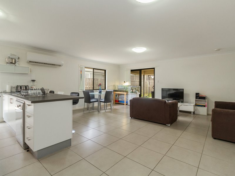 Photo - 74A Redgum Drive, Regents Park QLD 4118 - Image 4