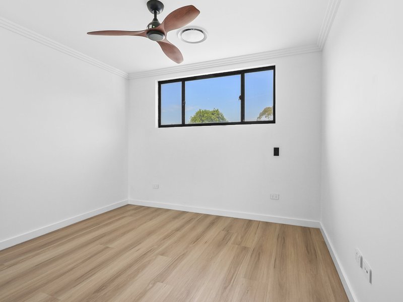 Photo - 74B Kent Street, Minto NSW 2566 - Image 11