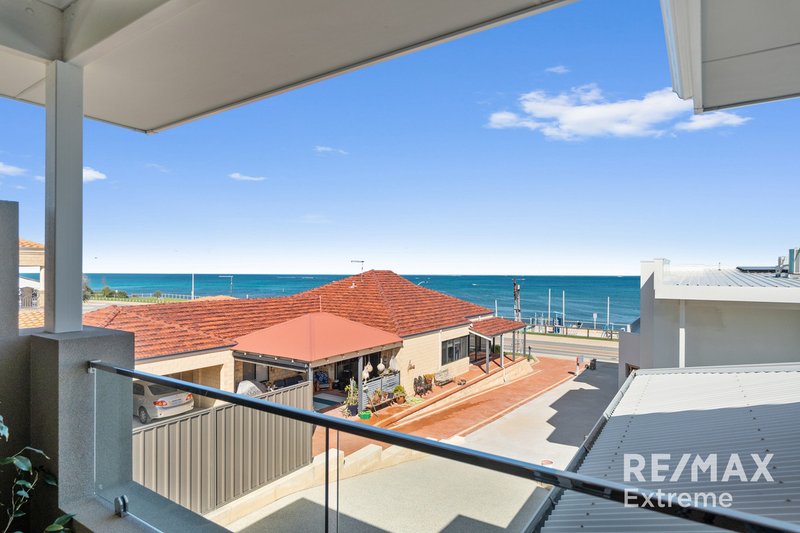 Photo - 74b Ocean Drive, Quinns Rocks WA 6030 - Image 4