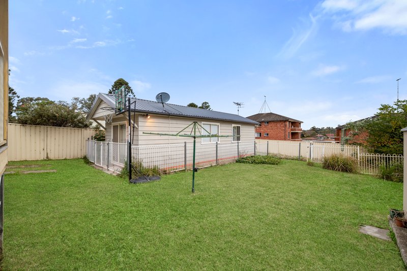 Photo - 75 & 75A Lithgow Street, Campbelltown NSW 2560 - Image 9