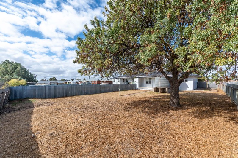 Photo - 75 & 77 Gail Crescent, Murray Bridge SA 5253 - Image 20