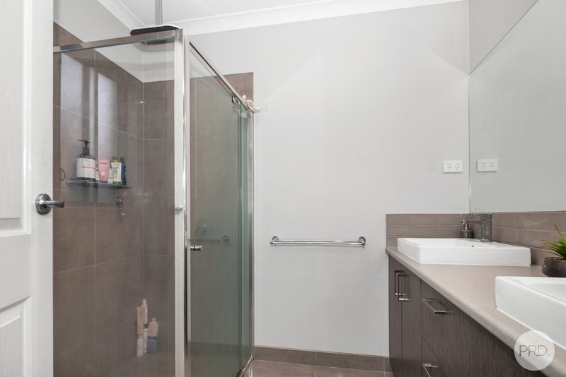 Photo - 75 Ascot Gardens Drive, Delacombe VIC 3356 - Image 8