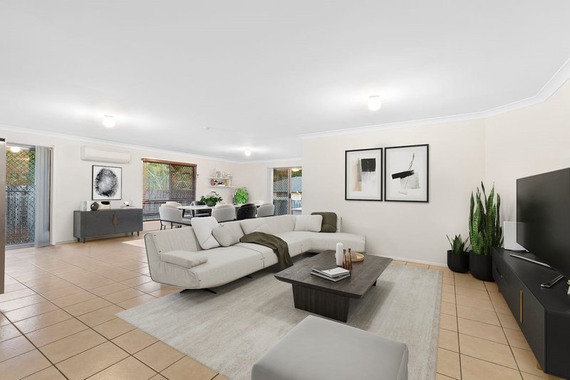 Photo - 75 Bennetts Road, Everton Hills QLD 4053 - Image 2