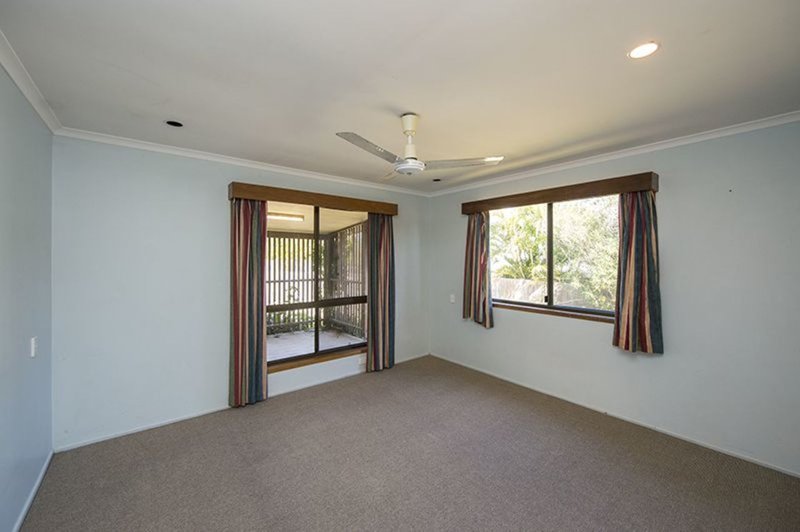 Photo - 75 Booth Avenue, Tannum Sands QLD 4680 - Image 8