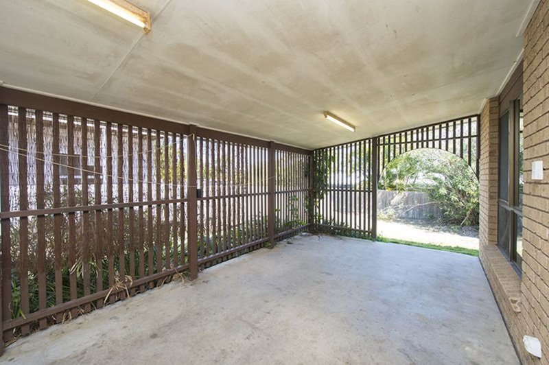 Photo - 75 Booth Avenue, Tannum Sands QLD 4680 - Image 11