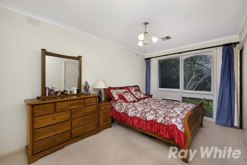 Photo - 75 Box Hill Crescent, Mont Albert North VIC 3129 - Image 6