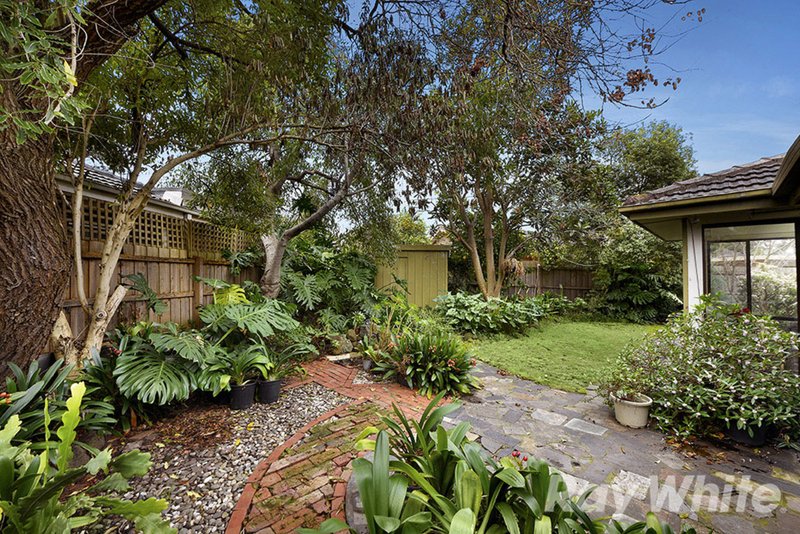 Photo - 75 Box Hill Crescent, Mont Albert North VIC 3129 - Image 9