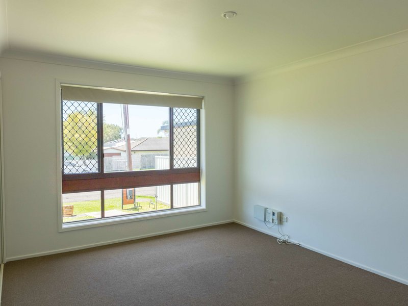 Photo - 75 Brooke Avenue, Killarney Vale NSW 2261 - Image 7