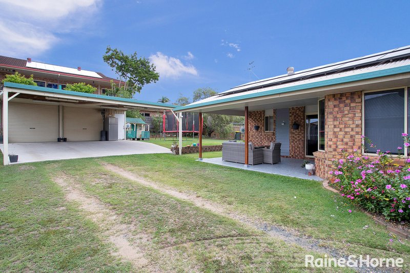 Photo - 75 Broomdykes Drive, Beaconsfield QLD 4740 - Image 2