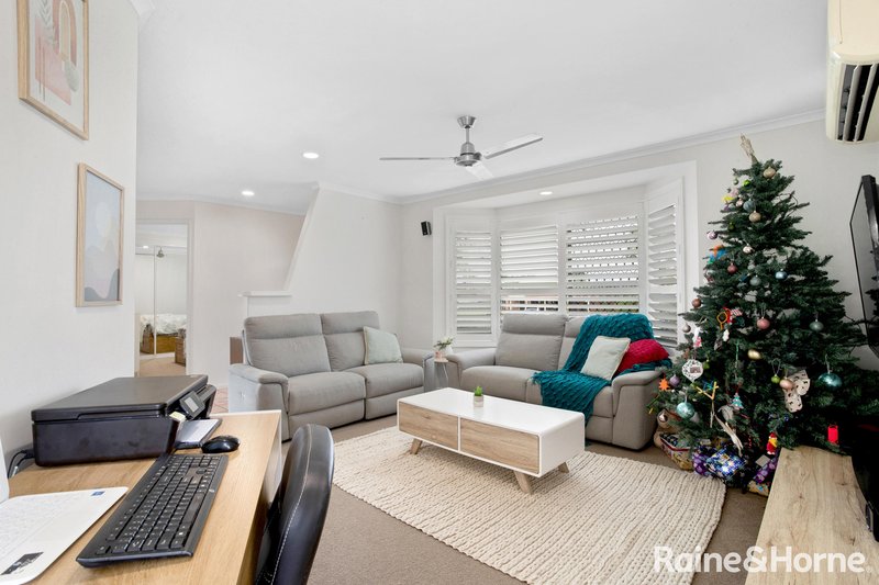 Photo - 75 Broomdykes Drive, Beaconsfield QLD 4740 - Image 8