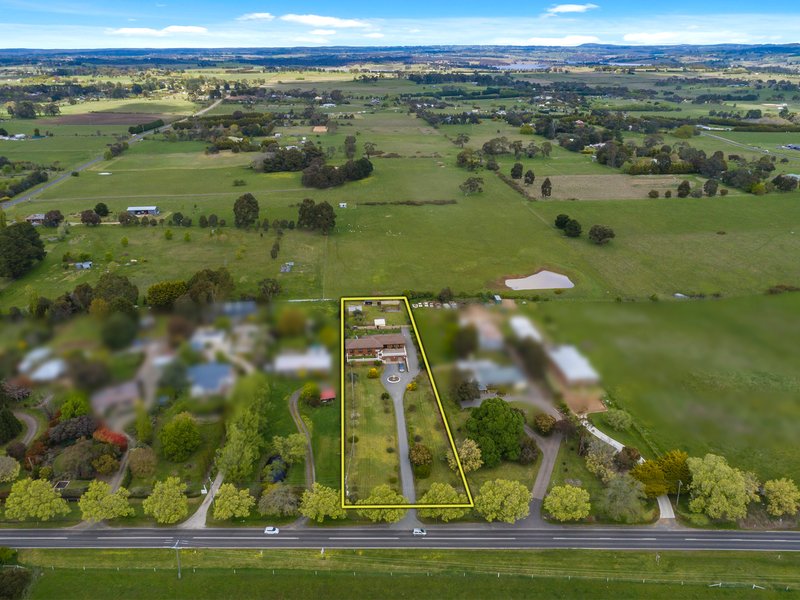 75 Burton Avenue, Kyneton VIC 3444