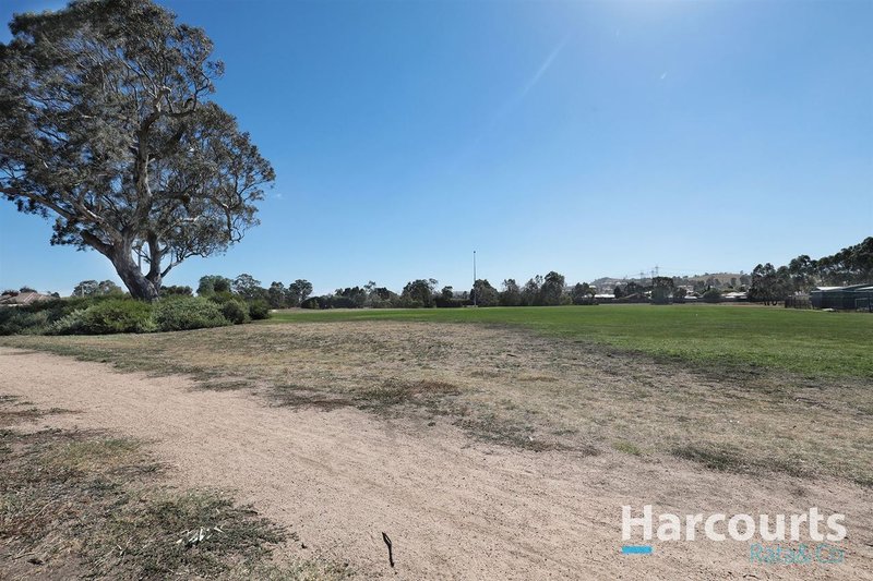 Photo - 75 Calendula Circuit, Epping VIC 3076 - Image 15