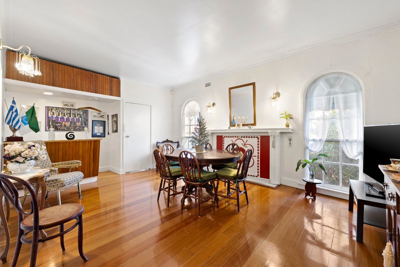 Photo - 75 Canterbury Road, Heathmont VIC 3135 - Image 2