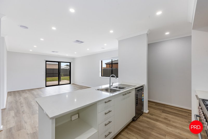 Photo - 75 Charters Way, Huntly VIC 3551 - Image 3