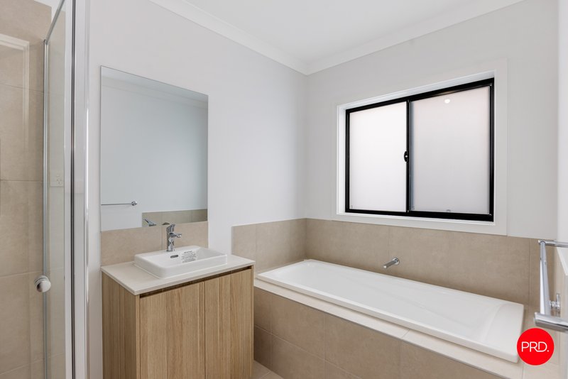 Photo - 75 Charters Way, Huntly VIC 3551 - Image 7