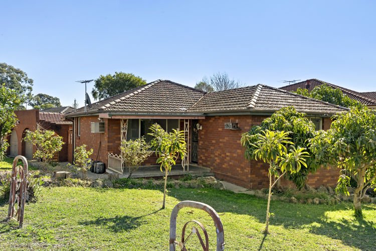 75 Columbia Road, Seven Hills NSW 2147