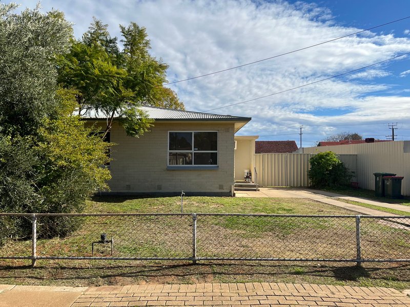 Photo - 75 Connell Street, Davoren Park SA 5113 - Image 2