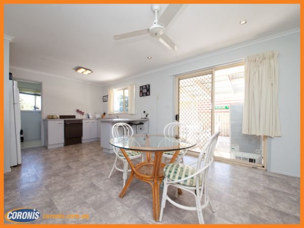 Photo - 75 Crestridge Crescent, Morayfield QLD 4506 - Image 3