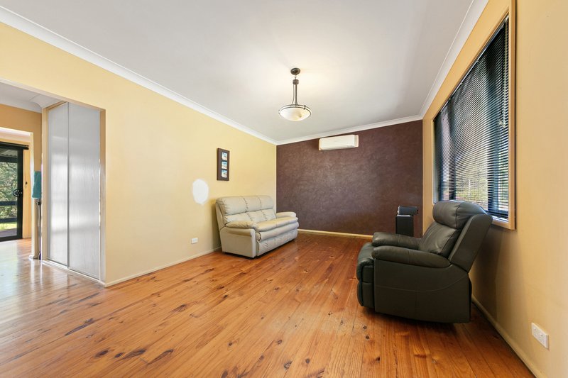 Photo - 75 Delia Avenue, Budgewoi NSW 2262 - Image 4