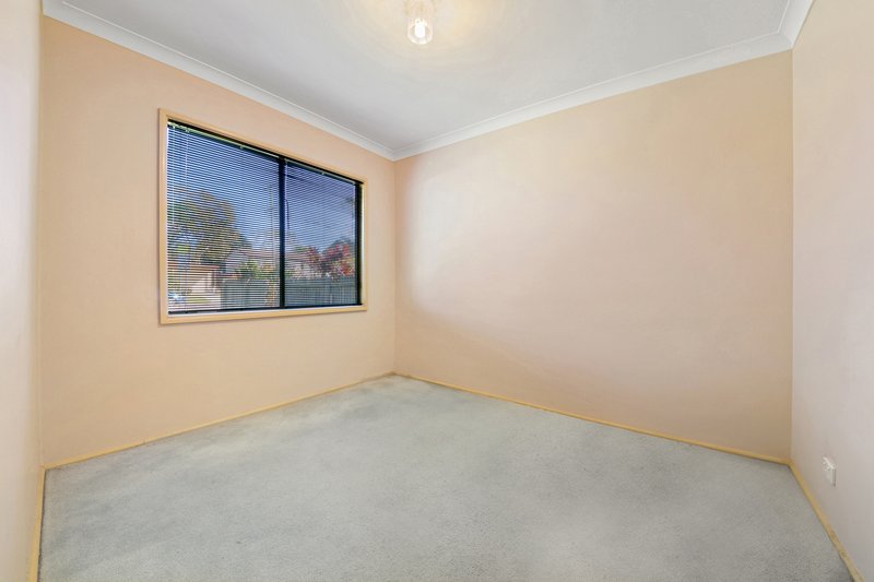 Photo - 75 Delia Avenue, Budgewoi NSW 2262 - Image 9