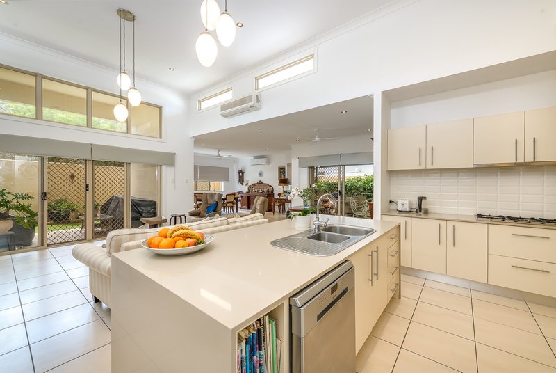 Photo - 75 East Quay Drive, Biggera Waters QLD 4216 - Image 3