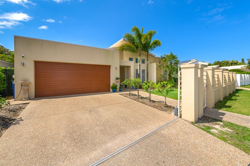 Photo - 75 East Quay Drive, Biggera Waters QLD 4216 - Image 2