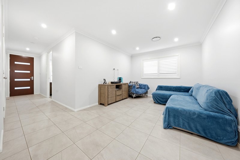 Photo - 75 Farview Drive, Denham Court NSW 2565 - Image 9