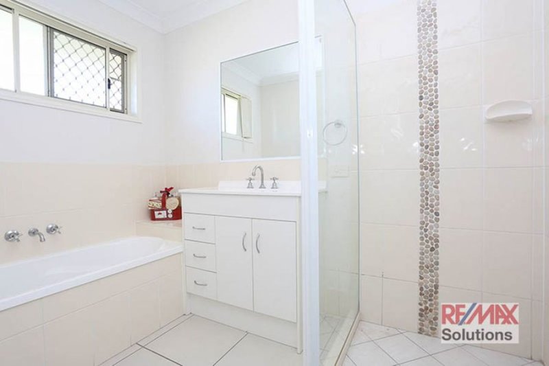 Photo - 75 Fernbrook Drive, Morayfield QLD 4506 - Image 6