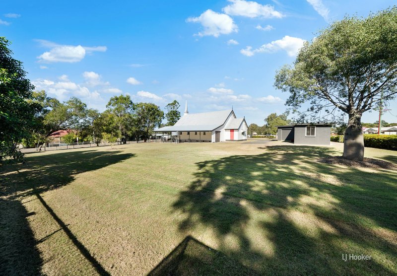 Photo - 75 Gardner Street, Toogoolawah QLD 4313 - Image 9