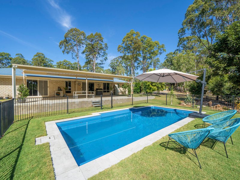 Photo - 75 Gloucester Court, Mount Hallen QLD 4312 - Image 3