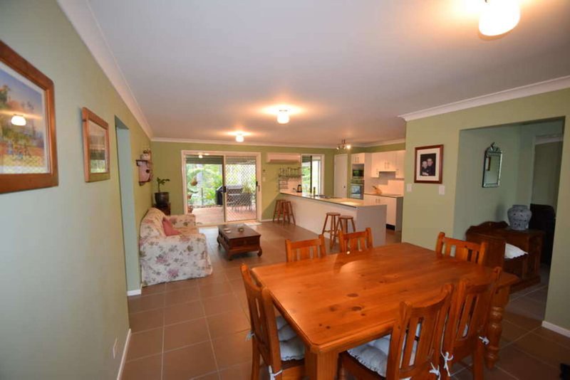 Photo - 75 Gloucester Court, Mount Hallen QLD 4312 - Image 2