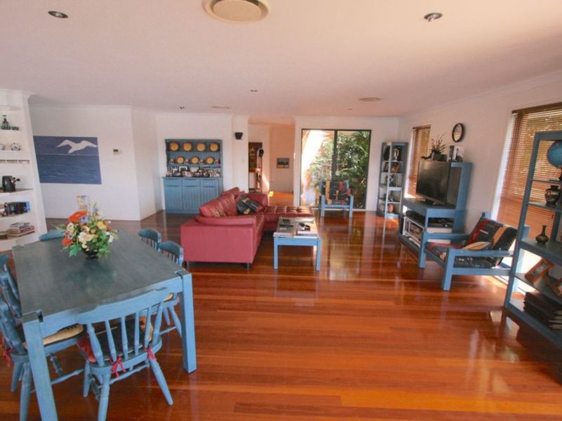 Photo - 75 Gollan Drive, Tweed Heads West NSW 2485 - Image 11