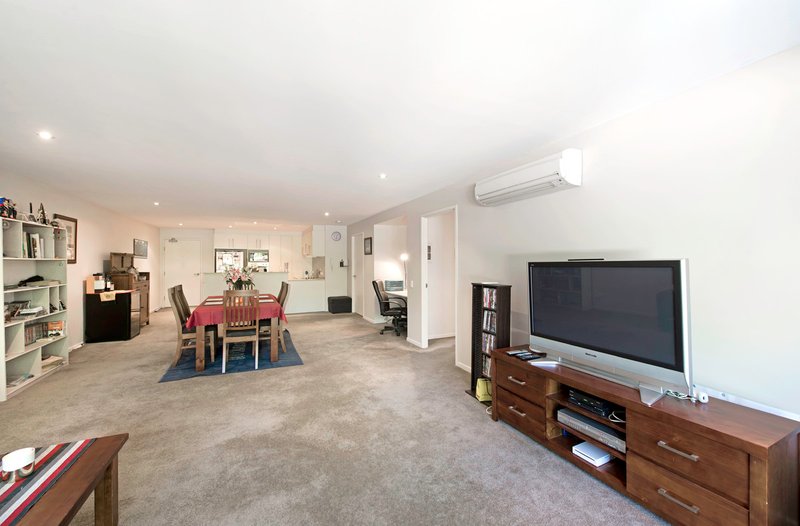 Photo - 7/5 Gould Street, Turner ACT 2612 - Image 4